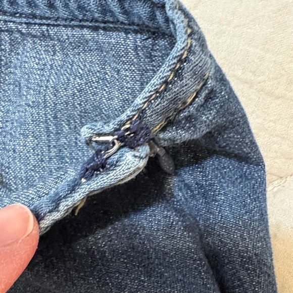 Vintage Jones Wear Jones Denim Skirt with Ruffled Bottom Hem Sz. 6 - Picture 6 of 10